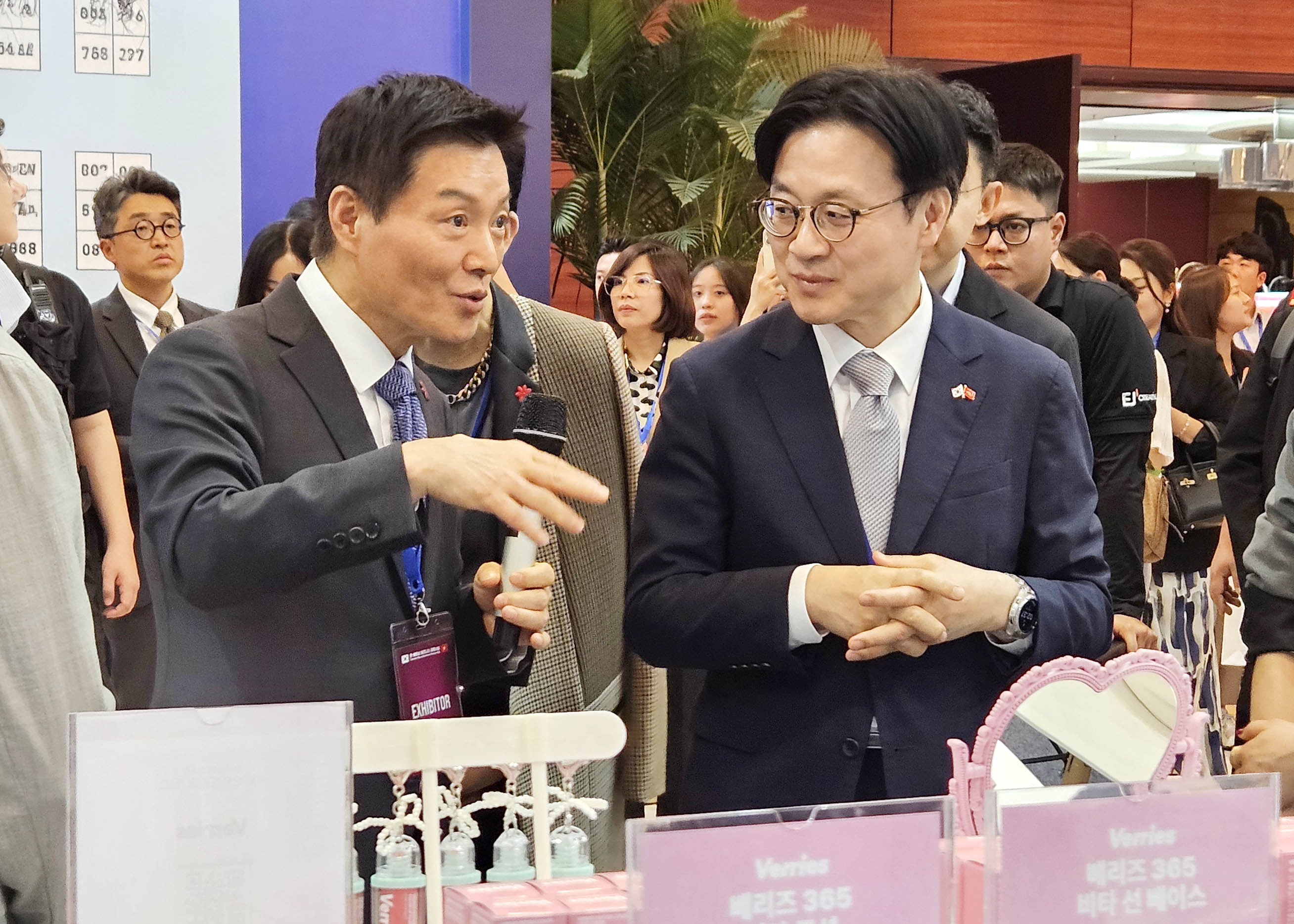 신세계백화점, K-뷰티 중소기업 베트남 진출 지원 나선다 1229-Image